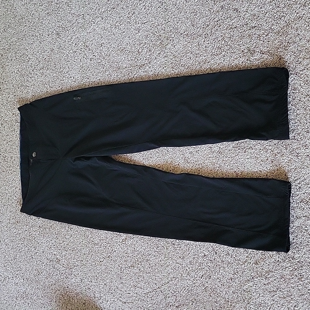 Columbia Omni-shield pants, women's 6, black